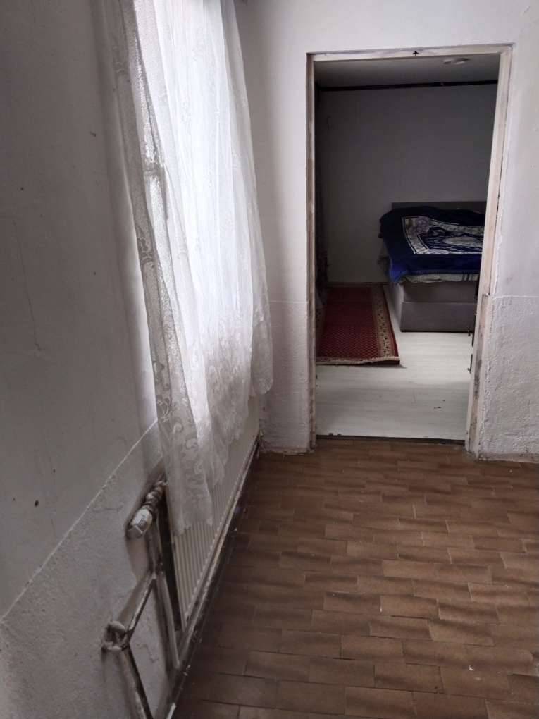 Teilsaniertes Einfamilienhaus - Ansicht 2