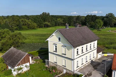 8-Zimmer-Haus kaufen in Gmünd – 239 m², € 195.000 – Bild 2 von 26