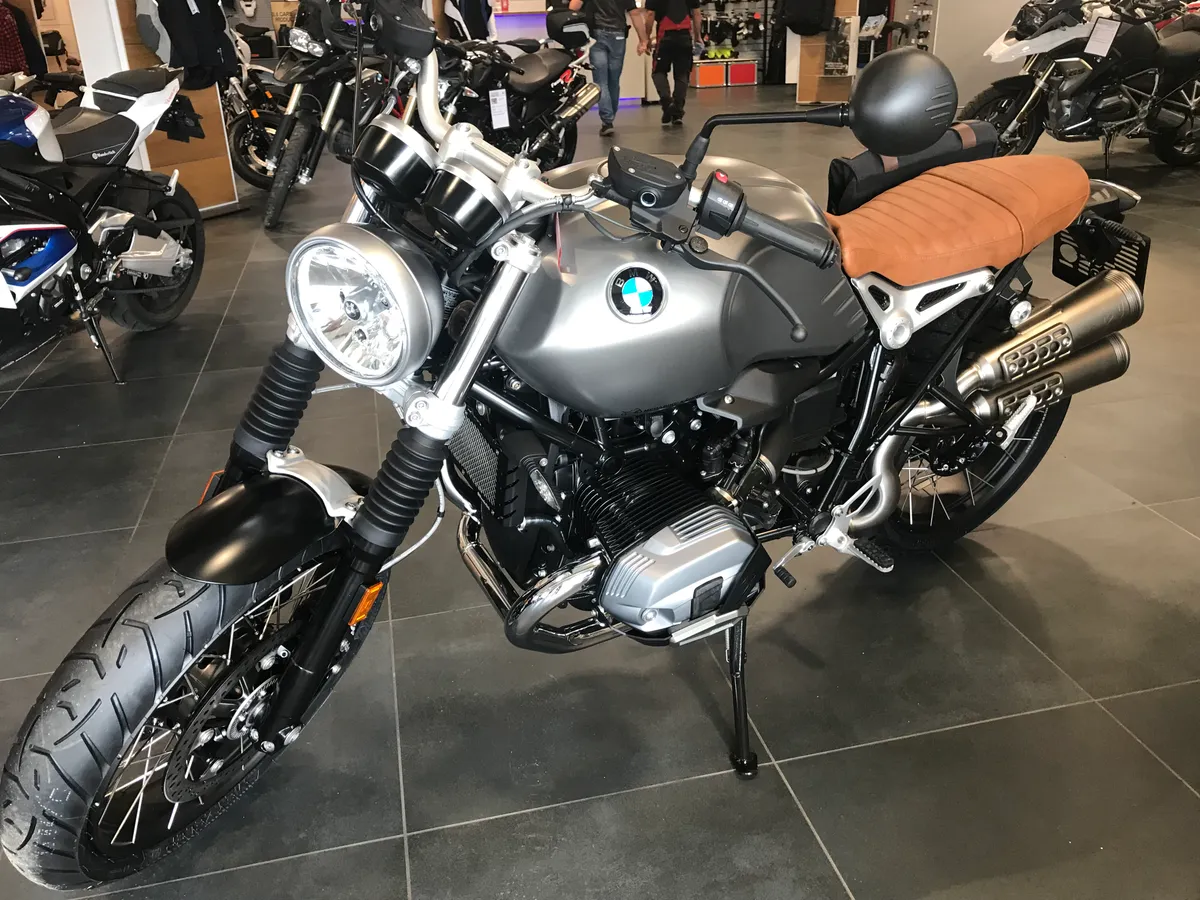 BMW R NineT