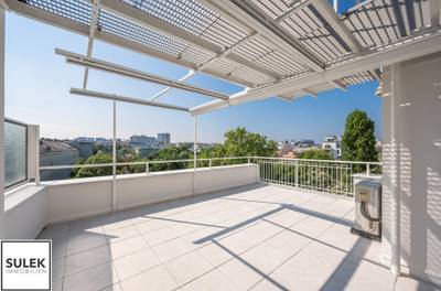 **Wohllebengasse: großzügige Dachgschosswohnung mit Terrasse u. Fernblick - Nähe Belvedere / Innenstadt ** – Bild 2