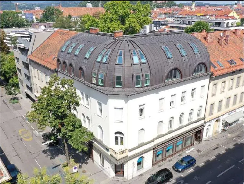 Helle klimatisierte Geschäftsfläche mit architektonischem Charakter - Vista 2
