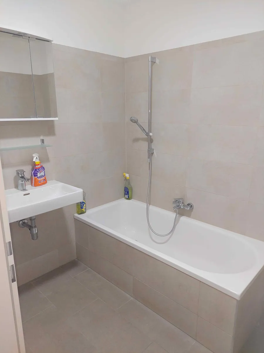 Wohnung – Schwechat, Neulaa, Katastralgemeinde Kledering - Ansicht 2