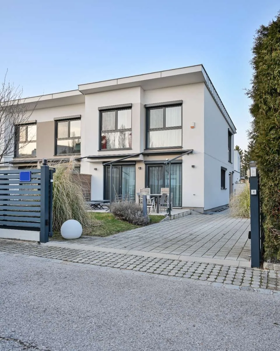 Reihenhaus am Liesingbach / Moderne Architektur trifft nachhaltige Wohnqualität! Kein Makler! - Ansicht 2