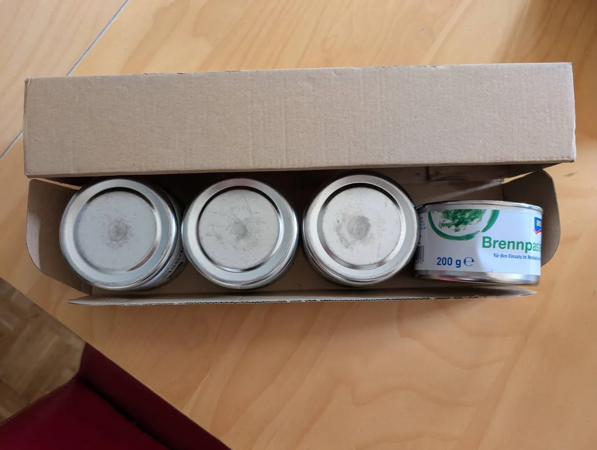 Brennpaste 200g x 4, € 15,- (4020 Linz)