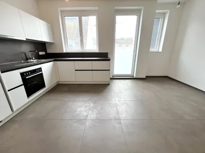 3 Zimmer Dachgeschoßtraum mit Einbauküche in bester Lage des 5. Bezirkes – Bild 2