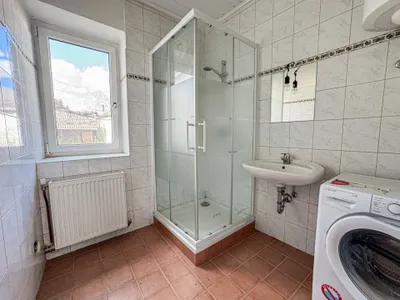 4-Zimmer-Haus kaufen in Mistelbach – 150 m², € 215.000 – Bild 12 von 13