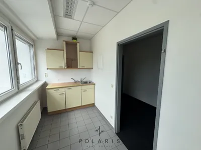 6-Zimmer-Gewerbeimmobilie mieten in Mödling – 210 m², € 2.623 – Bild 7 von 8