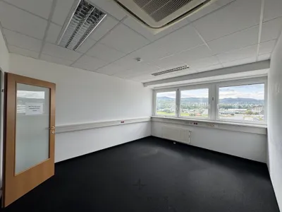 6-Zimmer-Gewerbeimmobilie mieten in Mödling – 210 m², € 2.623