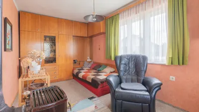 6-Zimmer-Haus kaufen in Vöcklabruck – 150 m², € 249.000 – Bild 9 von 25