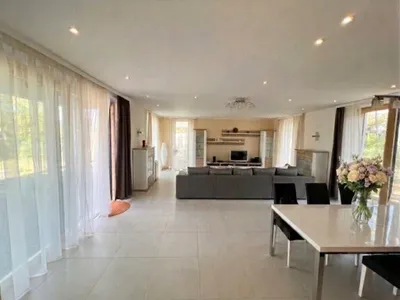 4-Zimmer-Haus kaufen in Neunkirchen – 167,82 m², € 540.000 – Bild 2 von 43