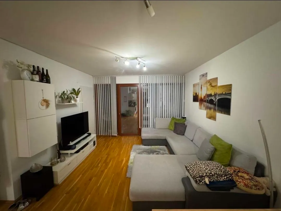 Wunderschöne 2 1/2 Zimmer Wohnung mit Loggia und Balkon im Herzen von Hartberg - Ansicht 2