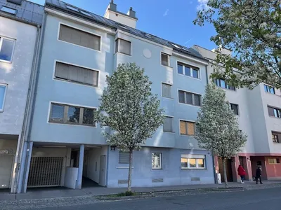 Gut aufgeteilte DG-Wohnung mit großem Garten - U 3! – Bild 2