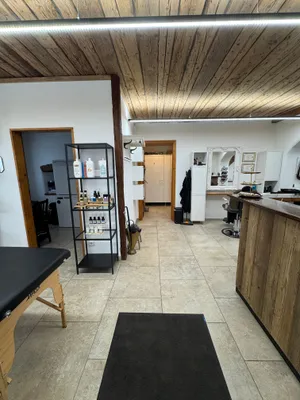 3-Zimmer-Gewerbeimmobilie mieten in Amstetten – 58 m², € 13 – Bild 2 von 11
