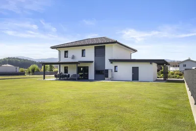 4-Zimmer-Haus kaufen in Feldkirchen – 175,2 m², € 669.000 – Bild 1 von 23