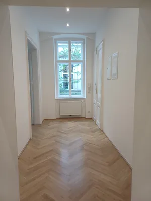 Sanierte Zweizimmerwohnung in Hofruhelage nahe der Wiener Staatsoper - Provisionsfrei! – Bild 2