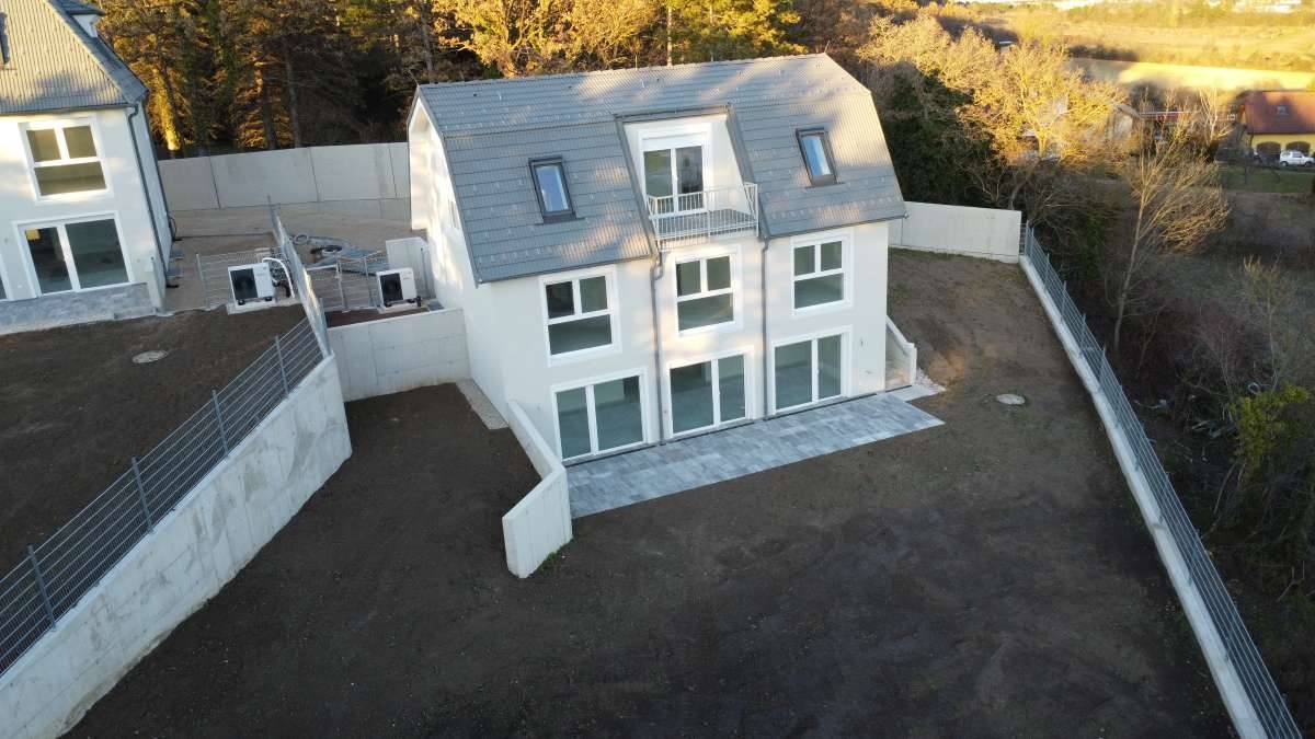 NEUER PREIS! Großzügige Doppelhaushälfte in Bad Fischau - Ansicht 3