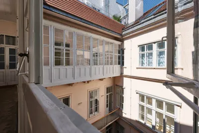 ***ERSTBEZUG*** Hochwertig Sanierte 3-Zimmer-Altbauwohnung im Herzen Wiens!