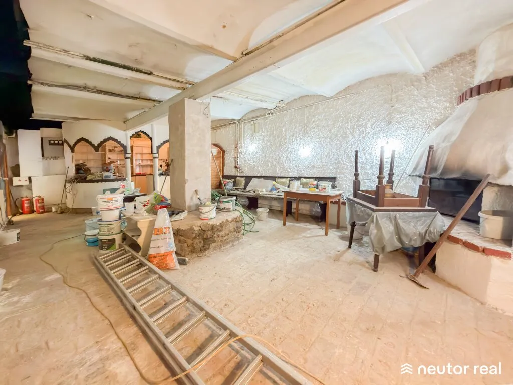 STUDIO IM SOUTERRAIN - SEHR GUTE LAGE DIREKT BEIM WESTBAHNHOF - VIELSEITIG NUTZBAR - VIEL POTENZIAL - Ansicht 2