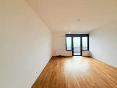 Charmante 2-Zimmer Wohnung mit großer Loggia und viel Licht durch Südseite