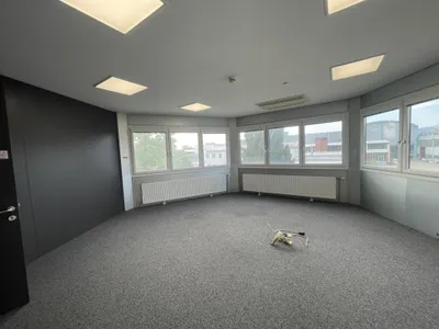 1-Zimmer-Gewerbeimmobilie mieten in Vöcklabruck – 36 m², € 378 – Bild 5 von 8