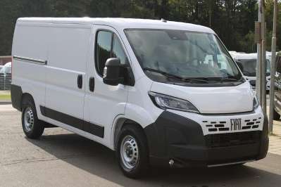 Fiat Ducato KW35 L2H1 140 Automatik Voll Led Abstand... Transporter / Kastenwagen