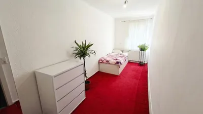 4-Zimmer-Wohnung mieten in Linz – 110 m², € 1.337 – Bild 6 von 7