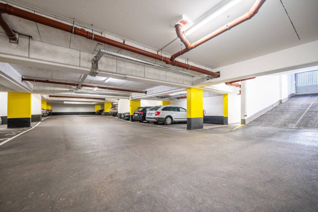 Stellplatz in moderner Garage im 14. Bezirk! Kendlerstraße! - Ansicht 2
