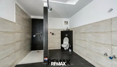 6-Zimmer-Gewerbeimmobilie kaufen in Vöcklabruck – 233 m², € 580.000 – Bild 5 von 23