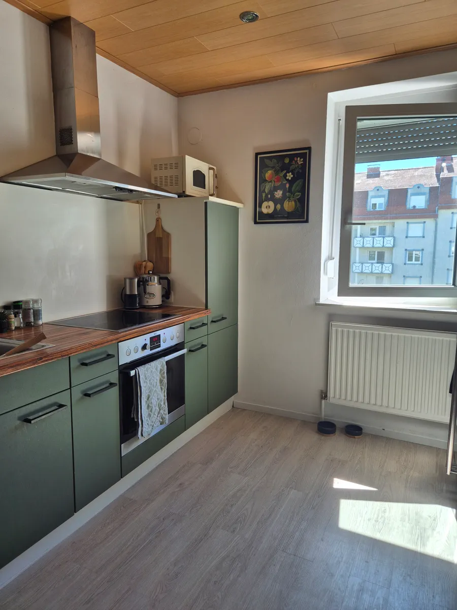 Schöne geräumige Wohnung mit Terrasse – pohled 2