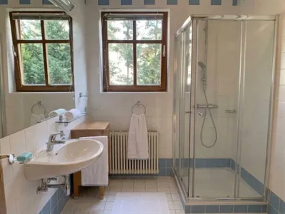 7-Zimmer-Haus mieten in Wien – 235 m², € 3.420 – Bild 19 von 30