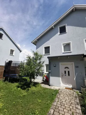 5-Zimmer-Haus mieten in Bruck an der Leitha – 135 m², € 1.750