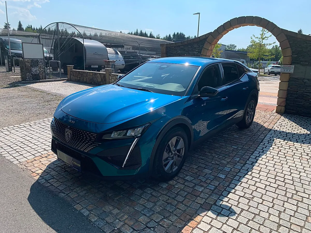 Peugeot 408