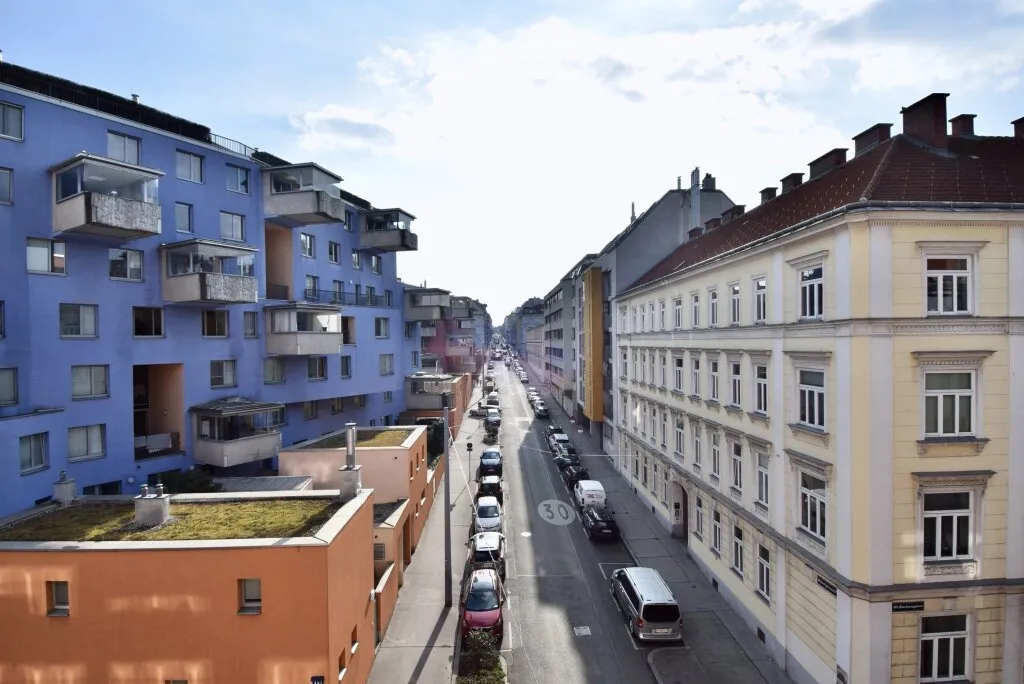 Bezugsfertige Wohnung mit tollem Ausblick und Balkon-Option Nähe Matzleinsdorfer Platz, Wien