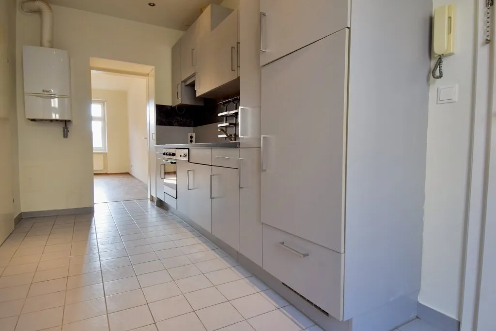 Bezugsfertige Wohnung mit tollem Ausblick und Balkon-Option Nähe Matzleinsdorfer Platz - Ansicht 3