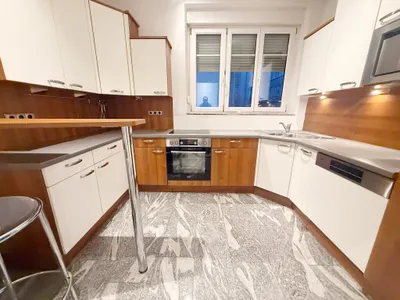 Komplett möblierte 3-Zimmer-Wohnung mit zentraler Lage – Bild 2
