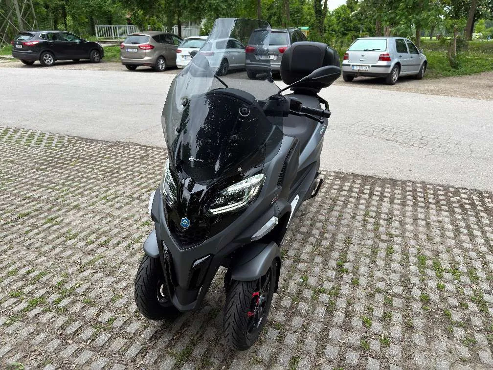 Piaggio MP3