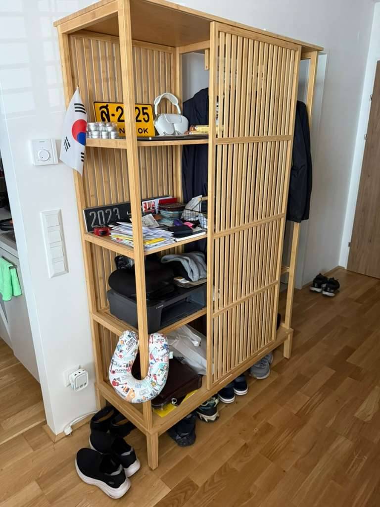 NORDKISA Kleiderschrank, offen/ Schiebetr, Bambus,  150,- (1110 Wien) -  willhaben