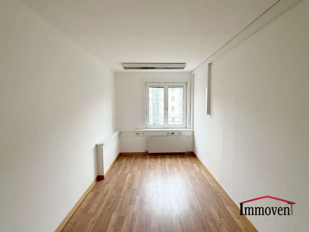 UNBEFRISTET - PROVISIONSFREI - SANIERT: Büroetage in modernen Bürokomplex mit hervorragender Infrastruktur! - Veduta 3