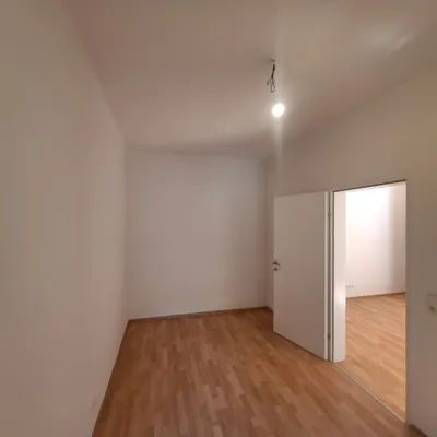 2-Zimmer-Wohnung mieten in Linz – 47,74 m², € 402 – Bild 4 von 11