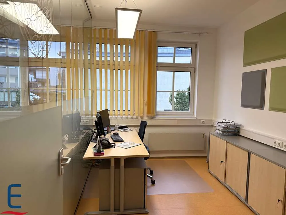 Geschmackvolles BÜRO inklusive kompletter AUSSATTUNG in top Lage zu mieten. - Ansicht 2