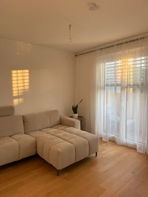 Dachgeschosswohnung | Balkon | Klimaanlage | Garagenplatz möglich – Bild 2