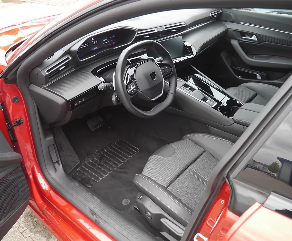 Peugeot 508 1.2 PureTech 130 SW Allure (EURO 6d) – Bild 2