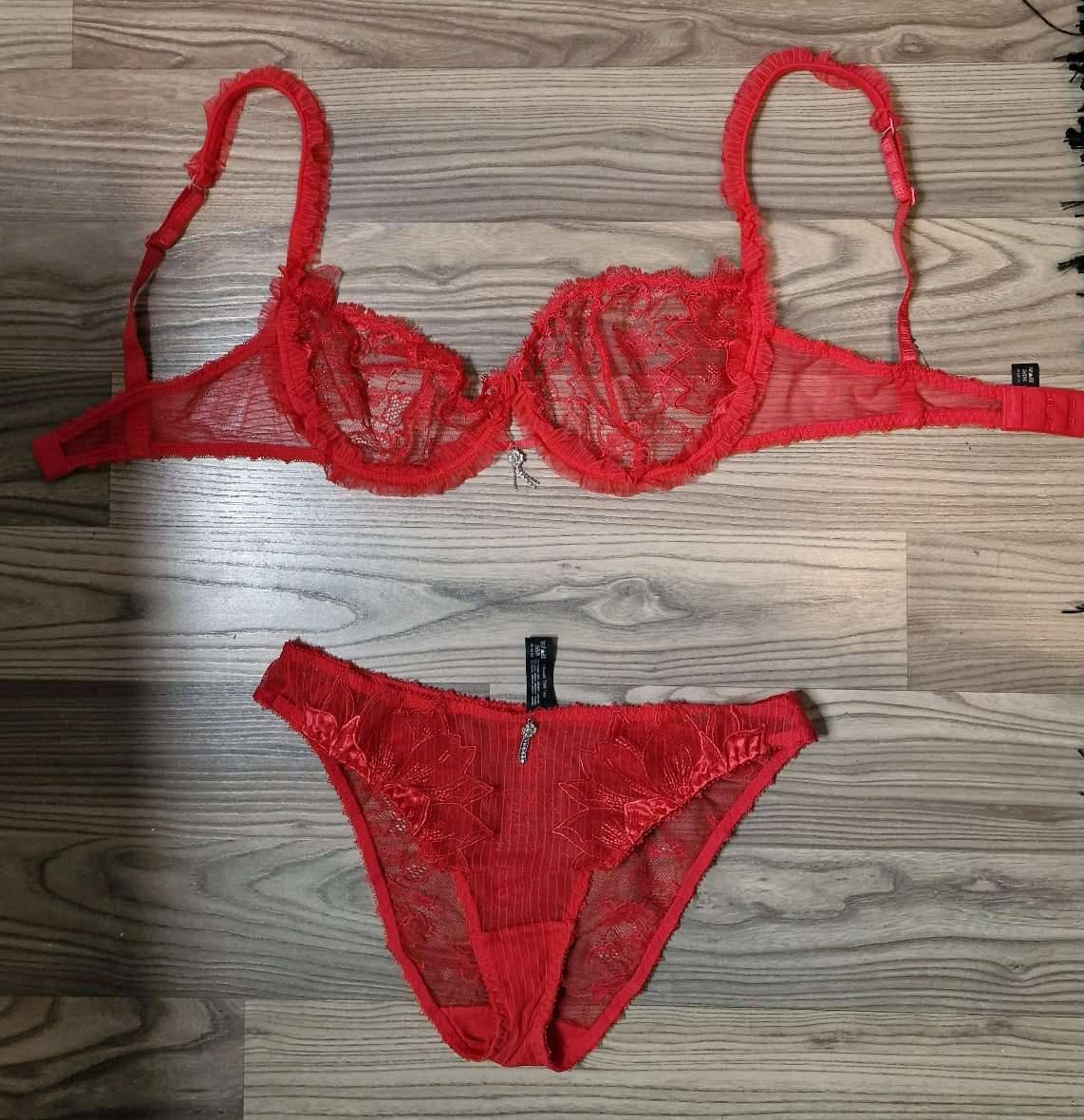 milf sexpuppen LASCANA Body aus Spitze mit verführerischem Rücken, sexy Dessous,  Reizwäsche
