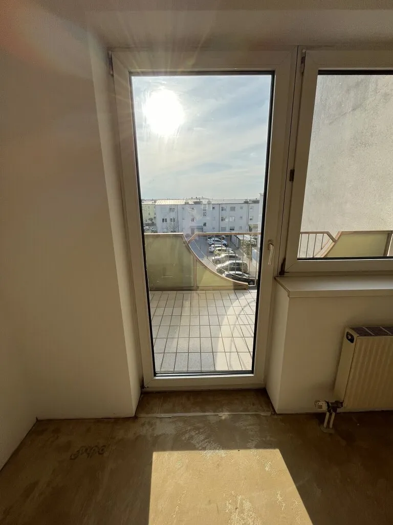 Charmante Maisonettewohnung mit 95 m² inkl. Loggia in Enns! Adaptierungsbedürftig mit großem Potenzial! - Ansicht 3