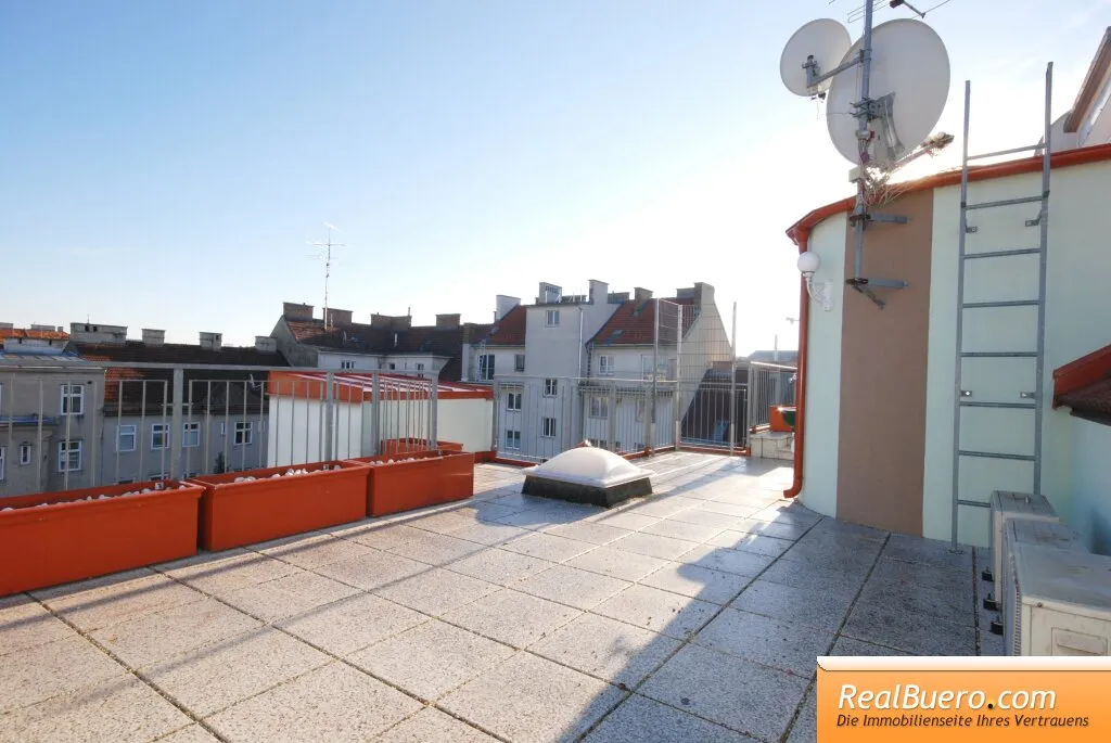 UNBEFRISTETE DACHTERRASSENWOHNUNG MIT FERNBLICK IN DER WOLFGANGGASSE - Widok 2