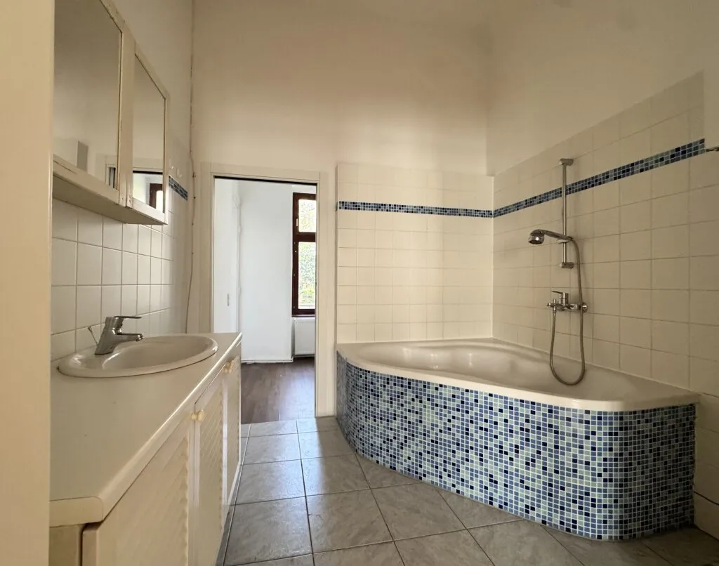 Gartenoase mitten in Wien - Sanierungsbedürftige 3-Zimmerwohnung in 1170 Wien! - Widok 3