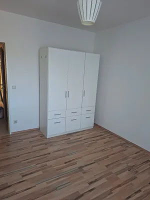 3-Zimmer-Wohnung mieten in Tulln – 75 m², € 380 – Bild 2 von 6