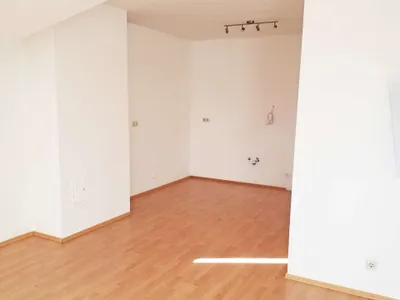 2-Zimmer-Wohnung mieten in Waidhofen an der Thaya – 71,62 m², € 645 – Bild 3 von 7