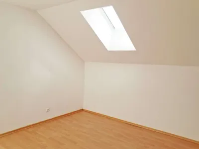 2-Zimmer-Wohnung mieten in Waidhofen an der Thaya – 71,62 m², € 645 – Bild 2 von 7