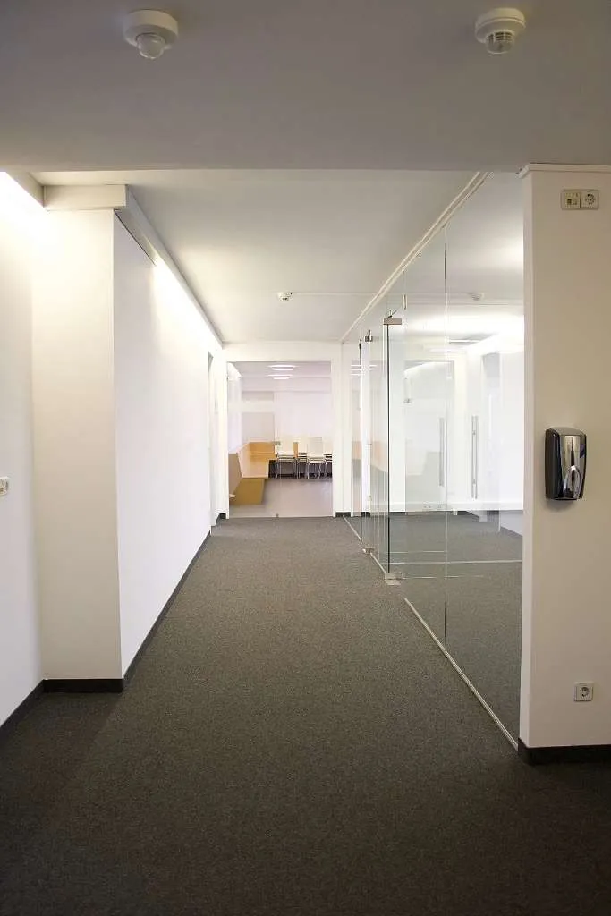 257m² große, flexible Büro- oder Praxisfläche - Vista 2